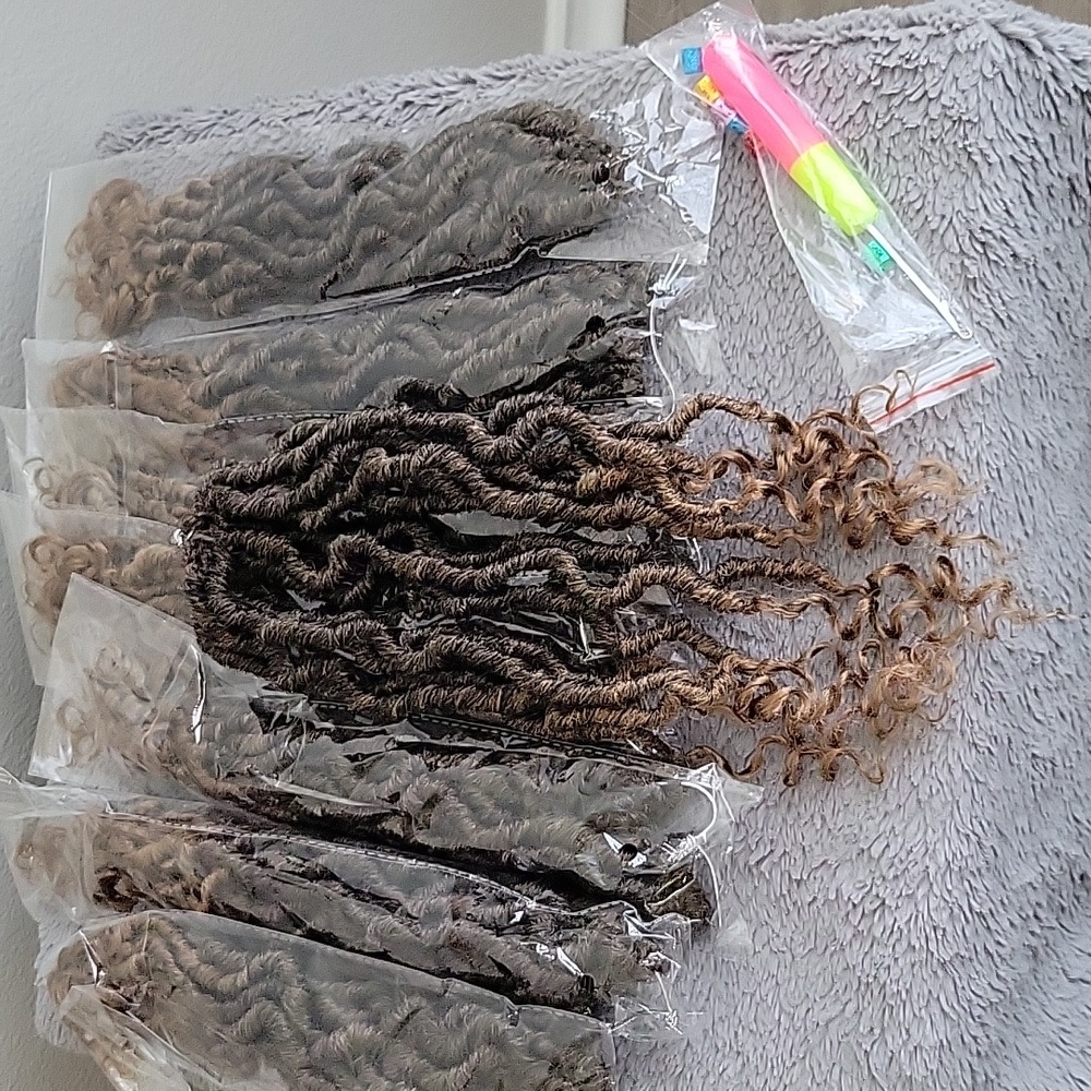 Toyotress Passion Locs Crochet Hair - 14 Inch 8 Packs